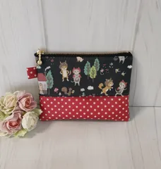 赤ずきんごっこ　ネコ＆柴犬×赤ドット　ポケットティッシュポーチ