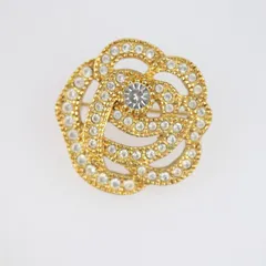 Christian Dior　ピンブローチ　コサージュ　フラワー　ゴールド　箱 Christian Dior クリスチャンディオール ピンブローチ ブローチ