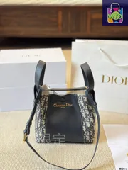 【今日特価】Christian Dior Signature A バケットバッグ 2025 春夏新作-WTO輸入2