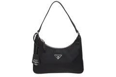 極美品 PRADA プラダ ホーボー ワンショルダー RE-EDITION 2005 トライアングルロゴ ブラック ナイロン シルバー金具 1NE204 中古 4b008878