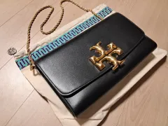 トリーバーチ ブラック カラー チェーンバッグ