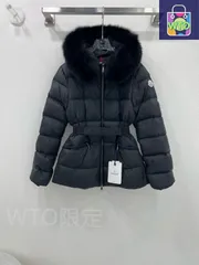モンクレールリアルファーフード付きダウンジャケット１０A　黒　美品★１４０ｃｍ MONCLER モンクレール ダウン ダウンジャケット ダウンコート