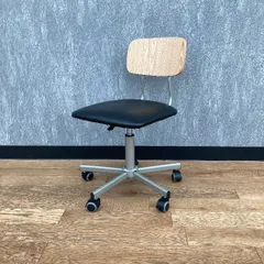 ブラック モダンデザインワークチェア アームなし中古