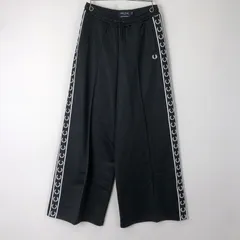 2025年最新】fred perry トラックパンツの人気アイテム - メルカリ