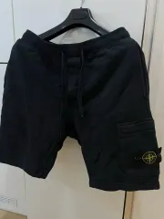 23ss STONE ISLAND ストーンアイランド スウェットハーフパンツ 32-34
