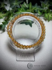 💎天然石✨️ ゴールドルチルクォーツ （タイガールチル入り） 3連   ブレスレット  （高透明度）  レディース＆メンズ   E697