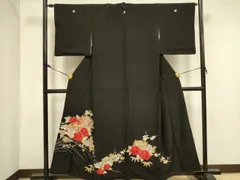 2025年最新】黒留袖 総刺繍の人気アイテム - メルカリ