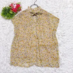 美品 【ミッシェルクラン】 フレンチスリーブトップス 花柄 裏地あり (M)