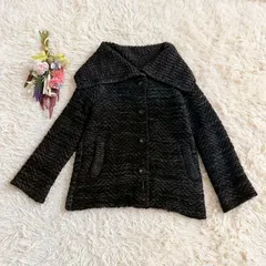 『COMME CA DU MODE』コムサデモード　ショートコート　ニットジャケット　長袖　毛　モヘア　裏地付き　前開き　フロントボタン　ポケット付き　ボリューム襟　黒(M)