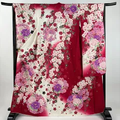 振袖 身丈166cm 裄丈66cm M 袷 牡丹 桜 箔 金彩金彩 クリーム 正絹 名品 【中古】