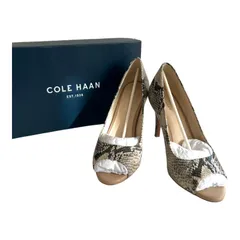 Z1607COLE HAAN コールハーン オープントゥパンプス パイソン柄 ベージュ レディース 8 1/2サイズ