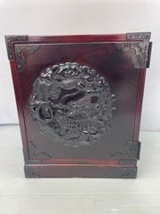 伝統工芸 仙台箪笥 小箪笥 昇り龍 漆塗り 金具 指物 欅 宮城県 - メルカリ
