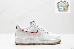 Nike（ナイキ）Air Force 1‘07 LX
オリジナル型紙・オリジナル打ち合わせで純正ロートップエアフォースワンモデルを再現