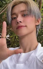 【中古】コレクションカード(男性) TOMORROW X TOGETHER/ヨンジュン(YEONJUN)/CD「Starkissed(通常盤)」(TYCT-69364)初回プレス分封入セルフィーフォトカード D