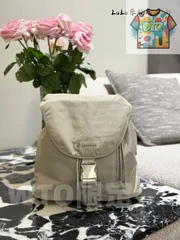 【今日特価】Lululemon Drawstring バケットバックパック - モダンな収納アイテム