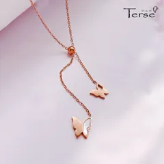 Terse ピンクゴールドの土台をベースに美しい輝きのマザーオブパールを使用した美の象徴、バタフライ(蝶々)モチーフのペンダント スライド調整ができるアジャスターをペンダントに配置 短めにしてベーシックなイメージに、長めにしてカジュアルなイメージに