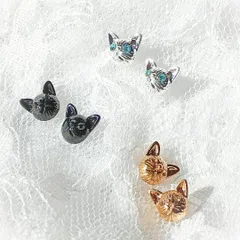 にゃんこのミニピアス♪ かわいいゴールドシルバーカラーブラック黒猫ねこネコ