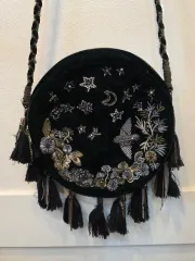 ディープグリーンビーズベルベット タッセル 刺繍 ラウンド クロスバッグ