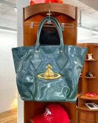 Vivienne Westwood ヴィヴィアン・ウエストウッド エナメル バッグ