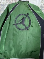 ジョーダン オフホワイト トラックジャージ ウィンドブレーカー 出品