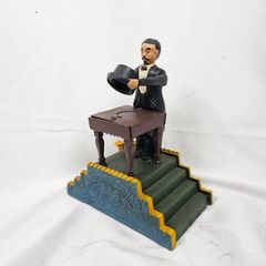 希少】 ディズニー公式 ヴィンテージ クロック 首振りギミック - メルカリ