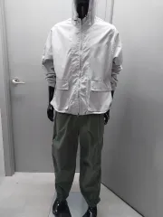 ウィンドブレーカー フード ジップアップ XL (新品) 特殊 ポケット デザイン