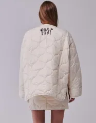 더센토르 (THECENTOR) リー (LEE) 더센토르 (THECENTOR) キルティング ダウン ジャケット アイボリー