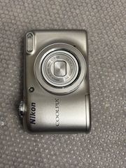 Nikon COOLPIX A10 シルバー ケース付き - メルカリ