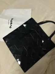 baobao バオバオ ルーセント 光沢 ブラック 6x6 トートバッグ