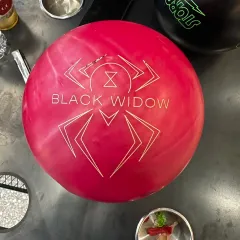 HAMMER black widow(ブラックウィドウ)ピンクウレタン 14パウンド 右手 Switch(スイッチ)지공 ボーリング