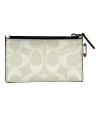 Item thumbnail for item e2ca2f80-8ef4-420d-8532-feefc89456d7