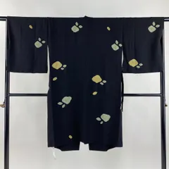 道中着 身丈108cm 裄丈67cm M 和装コート 椿 金彩 絞り 黒 正絹 名品 【中古】