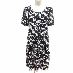 アンドラブ ＆LOVE ワンピース ひざ丈 ウエストマーク 総柄 半袖 M 黒 ブラック 白 ホワイト /YK