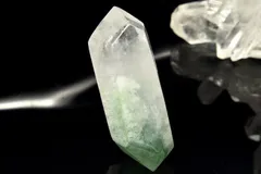 【１点物】マダガスカル産 エメラルドグリーンファントムクォーツ　43x17mm　ポイント ルース パワーストーン 天然石 _PC7446