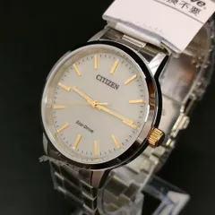 773-14　極美品　稼働品　CITIZEN　シチズン　collection　コレクション　ホワイト　ゴールド　シルバー　ソーラー　充電式　エコドライブ　ecodrive　メンズ　men's　男性　腕時計　ウォッチ　watch　E031‐S125936