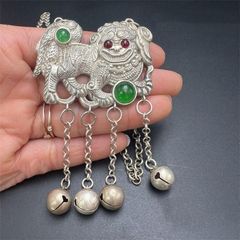 銅 細工 長命錠銀錠のペンダントです 装飾品 工芸品 美術品 置物