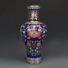 大清乾隆藍地琺瑯彩纏枝紋花瓶 景徳鎮 陶磁器 装飾品 現代工芸品 美術品 置物 大清乾隆藍地琺瑯彩纏枝紋花瓶 景徳鎮 陶磁器 装飾品 現代工芸品 美術