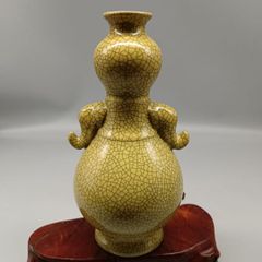 宋哥窯金糸鉄線開片両耳賞瓶 景徳鎮  装飾品 現代工芸品美術品 置物 宋哥窯金糸鉄線開片両耳賞瓶 景徳鎮 装飾品 現代工芸品美術品 置物