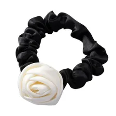 【アイボリー×ワンサイズ】[Cream dot. クリームドット公式] ヘアアクセサリー レディース シュシュ ヘアゴム 立体 サテン調 光沢感 バイカラー モノトーン 小さめ 髪留め まとめ髪 大人