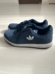 adidas スニーカー