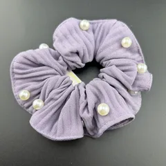 【新品】定価1430円 ヘアアクセサリー ヘアゴム シュシュ 大きめ パープル×ホワイト フェイク パール 可愛い レディース◆