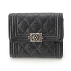 シャネル 25番台 ボーイシャネル キャビアスキン ココマーク 三つ折り財布 スモール フラップ エイジングシルバー金具 A84432  ブラック【中古】