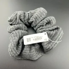 【新品】定価1210円 ヘアアクセサリー ヘアゴム シュシュ グレー レディース 可愛い シンプル◆