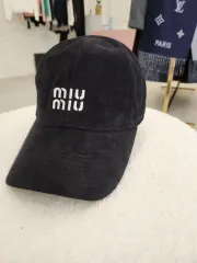 2025年最新】miumiu キャップ ベロアの人気アイテム - メルカリ