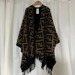 2025年最新】フェンディ FENDI ケープの人気アイテム - メルカリ