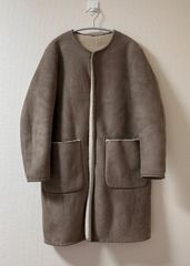 ボア×フェイクムートン ノーカラーリバーシズルコート 2WAY - メルカリ