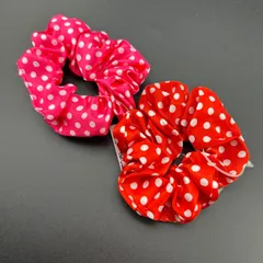 【新品】ヘアアクセサリー ヘアゴム シュシュ 2本セット 可愛い ピンク＋レッド 水玉模様 リボン◆