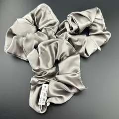 【新品】ヘアアクセサリー ヘアゴム シュシュ 3本セット グレー 可愛い シンプル◆