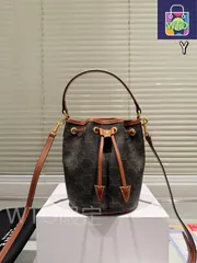 【今日特価】CELINE Teen Clara スモール ドローストリング バケットバッグ