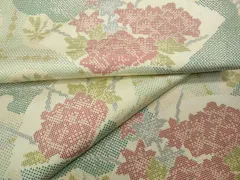 平和屋着物●本場大島紬　白大島　7マルキ　道長地紙花文　正絹　逸品　CABA1672ut